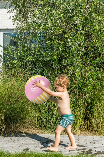 Quut Beach Ball / Banana Pink